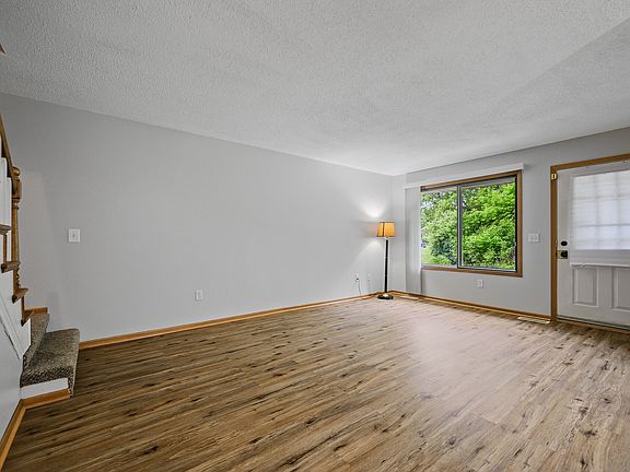 5th image of 7553 Wedgewood Way N