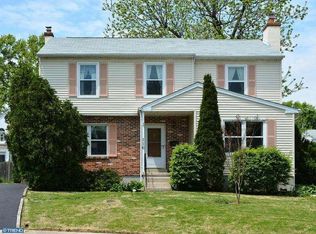 116 Willow Way, Folsom, PA 19033
