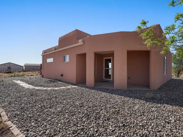 68 James Pl, Laguna, NM 87026