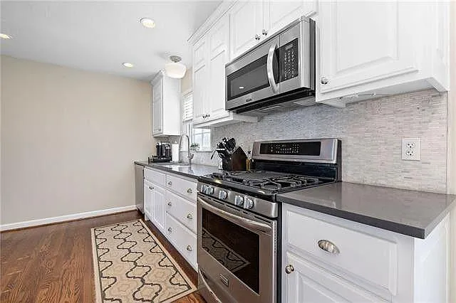 5217 W 72nd St — Photo 12