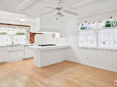 23136 Jonathan St, Canoga Park, CA, 91304