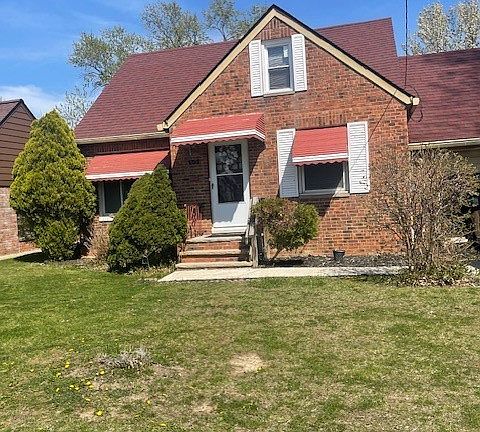 2nd image of 849 E 260th St