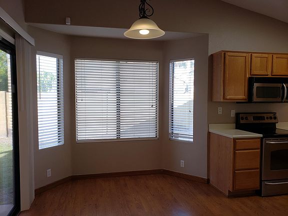 3rd image of 4518 E Amberwood Dr