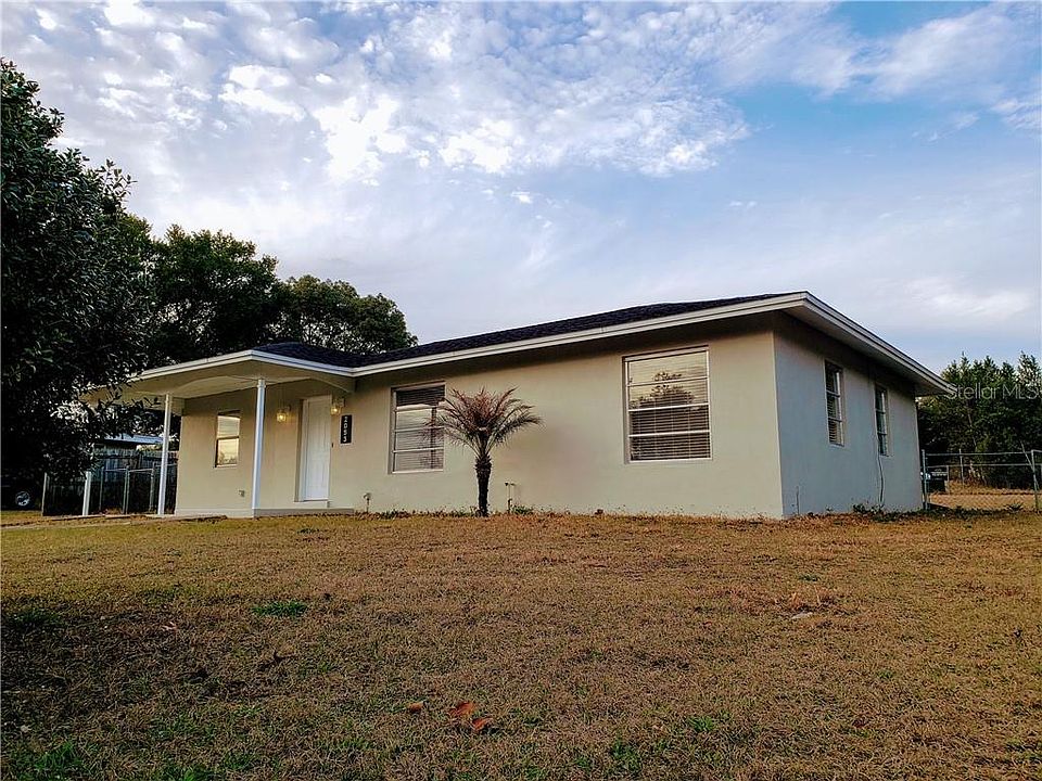 1st image of 2053 W Astor Pl