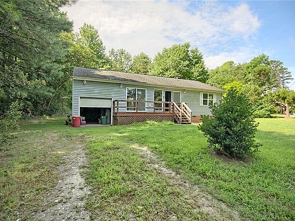2nd image of 450 Hicks Rd
