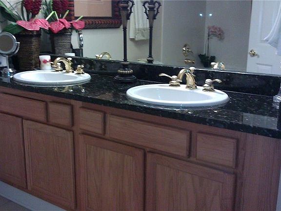 5th image of 2601 Metairie Lawn Dr #114