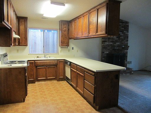 3rd image of 3218 Westwood Dr