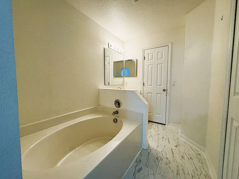 2105 Atwater Dr — Photo 10