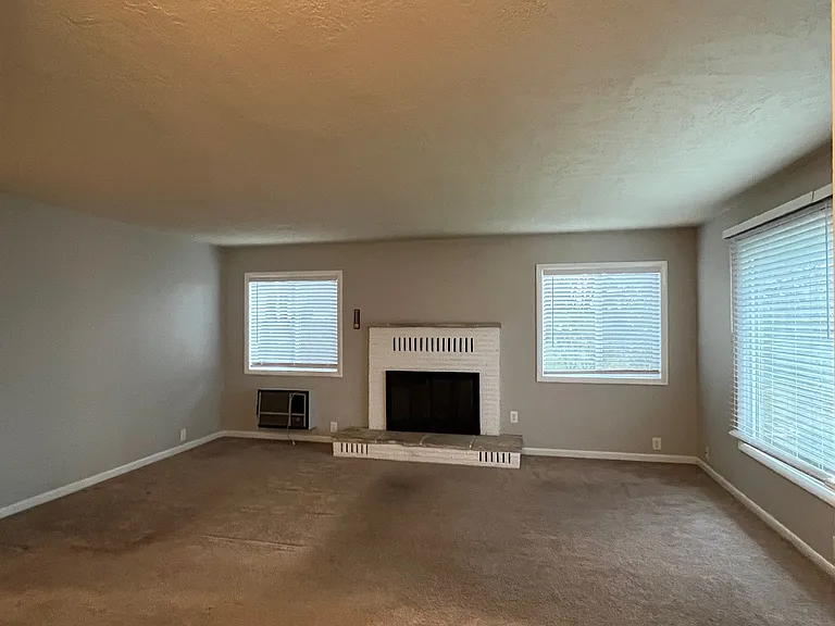 Living Room w/ Fireplace