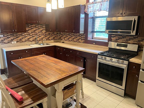 3rd image of 108 S California Ave #2