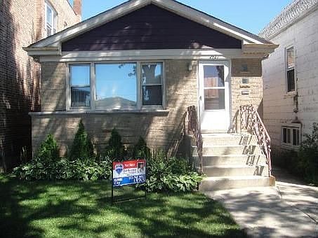 1st image of 2921 N Mulligan Ave