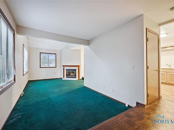 5th image of 5730 Firethorne Dr #D