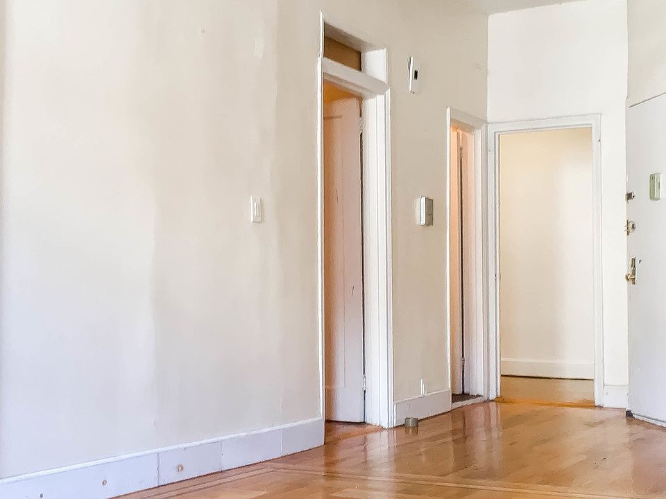 2nd image of 355 S 4th St #501B