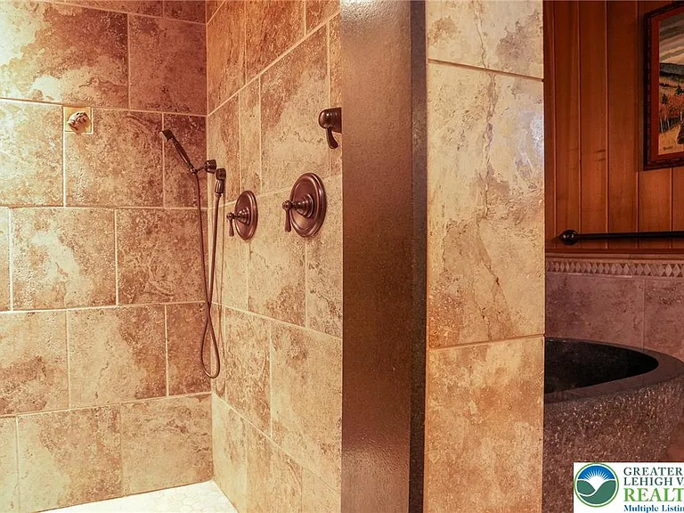 371 Green Tree Dr — Photo 29