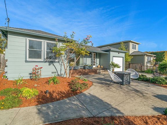 2nd image of 618 Miramar Dr