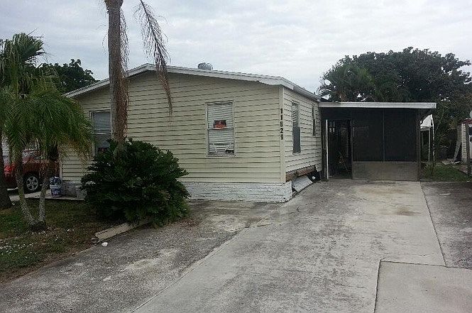 2nd image of 11829 Watergate Cir #1