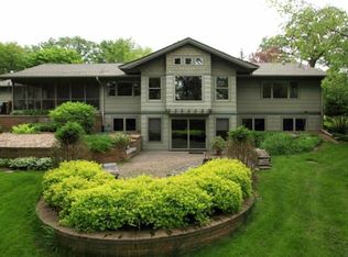 9250 Great Plains Blvd, Chanhassen, MN 55317