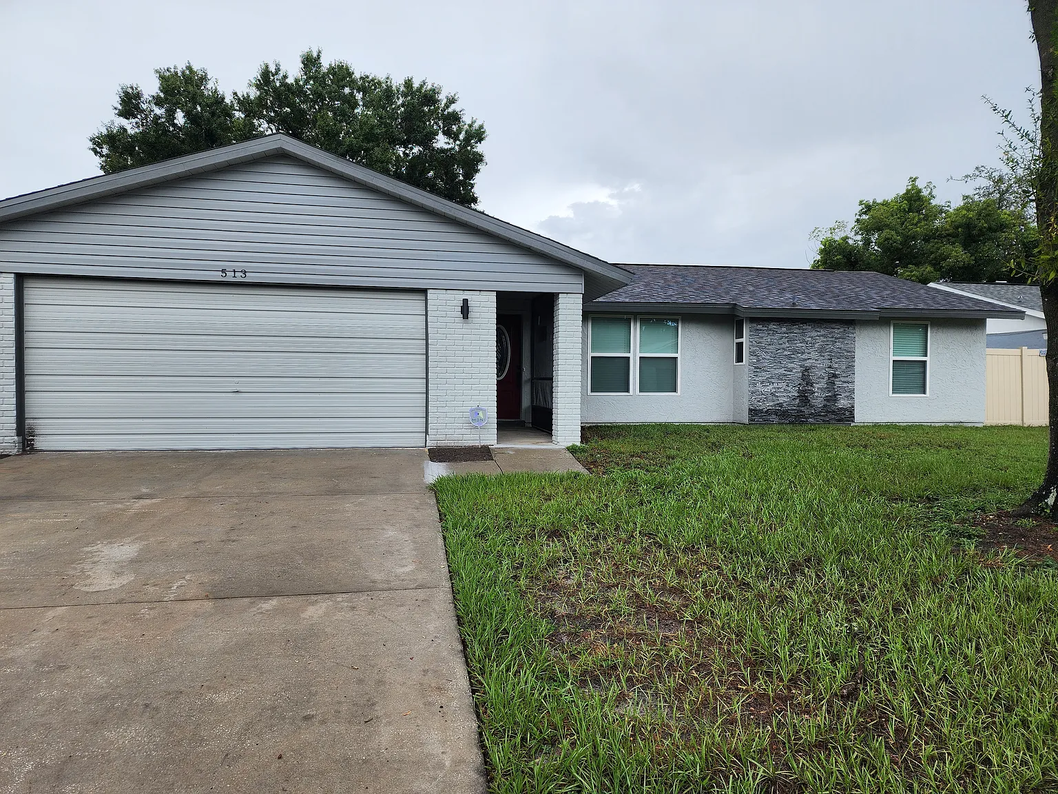4 bed, 1818 sqft, $2,575 — Photo 2