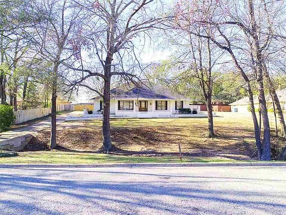 3rd image of 3139 Eagle Dr