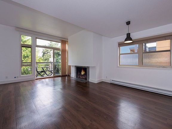4th image of 17 Etruria St Unit 301