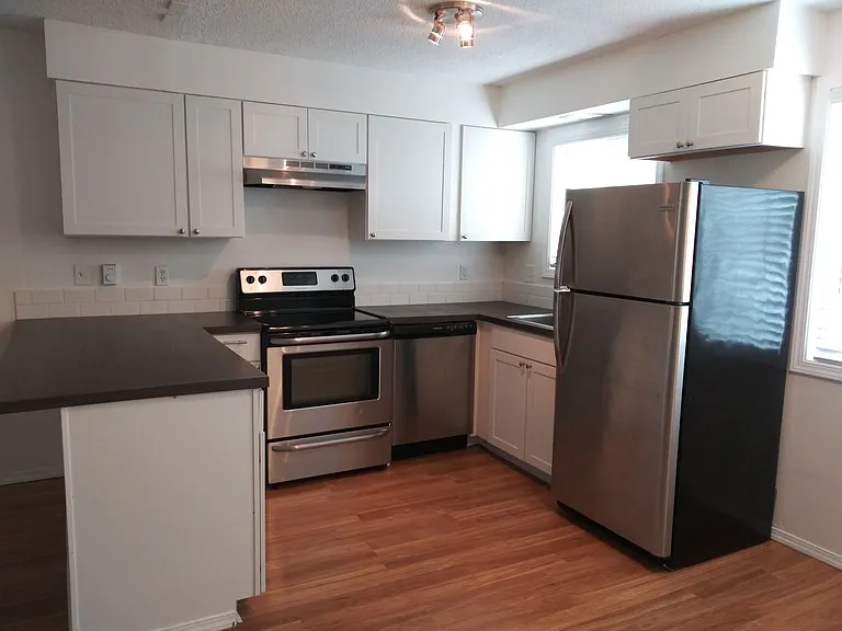 #125-2136 NE Weidler St. — Photo 5