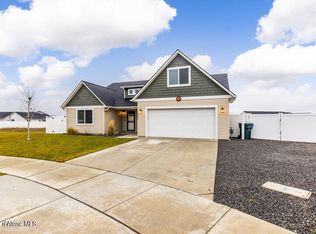12175 N Gipper Loop, Rathdrum, ID 83858
