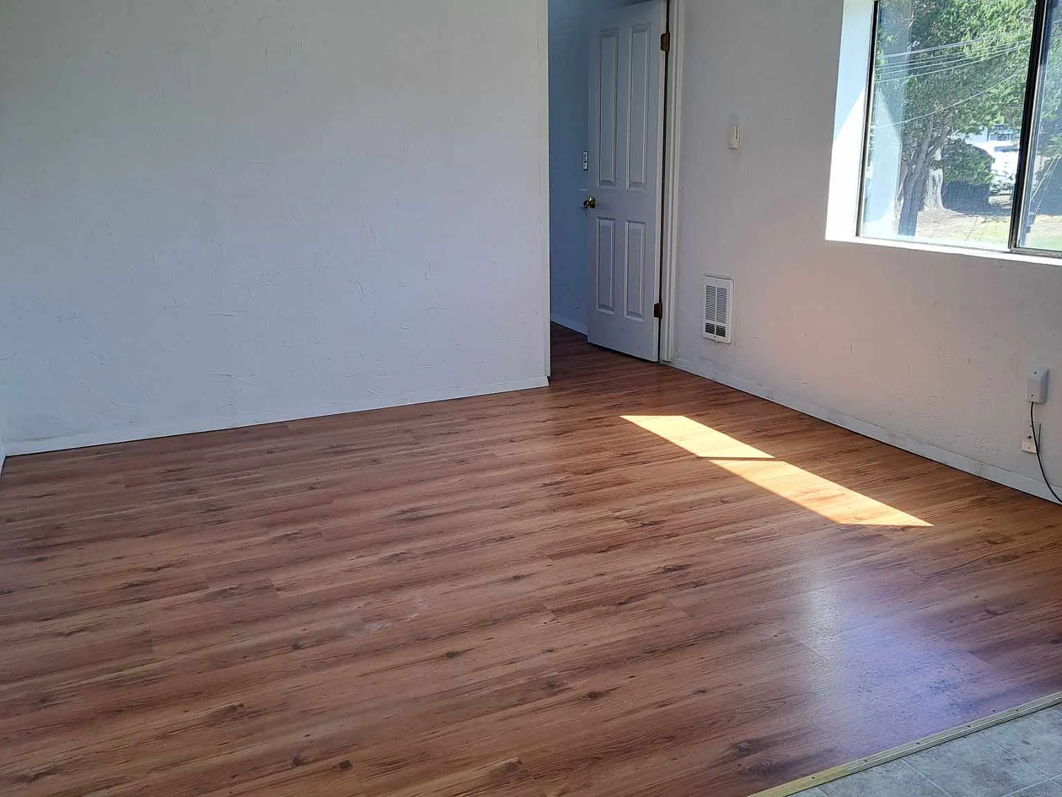 1 bed, $1,200 — Photo 1