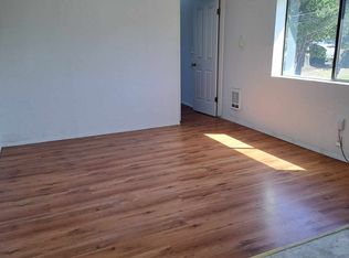 195 17th St SE #C, Bandon, OR 97411