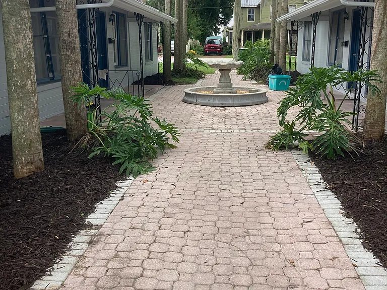 Emmett St — Photo 11