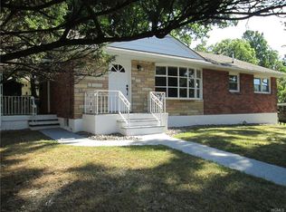 29 Faye Ave, New Windsor, NY 12553