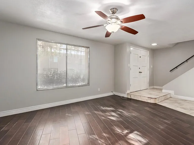 5885 E Thomas Rd — Photo 13