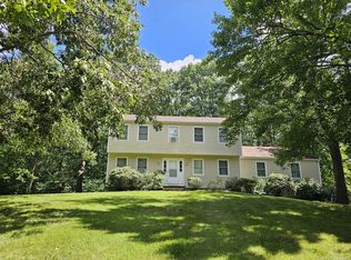 25 Brook Pine Dr, Shelton, CT 06484