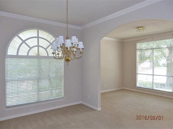 4th image of 11208 Williamsburg Ln