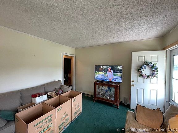 2nd image of 3109 E Admiral Blvd