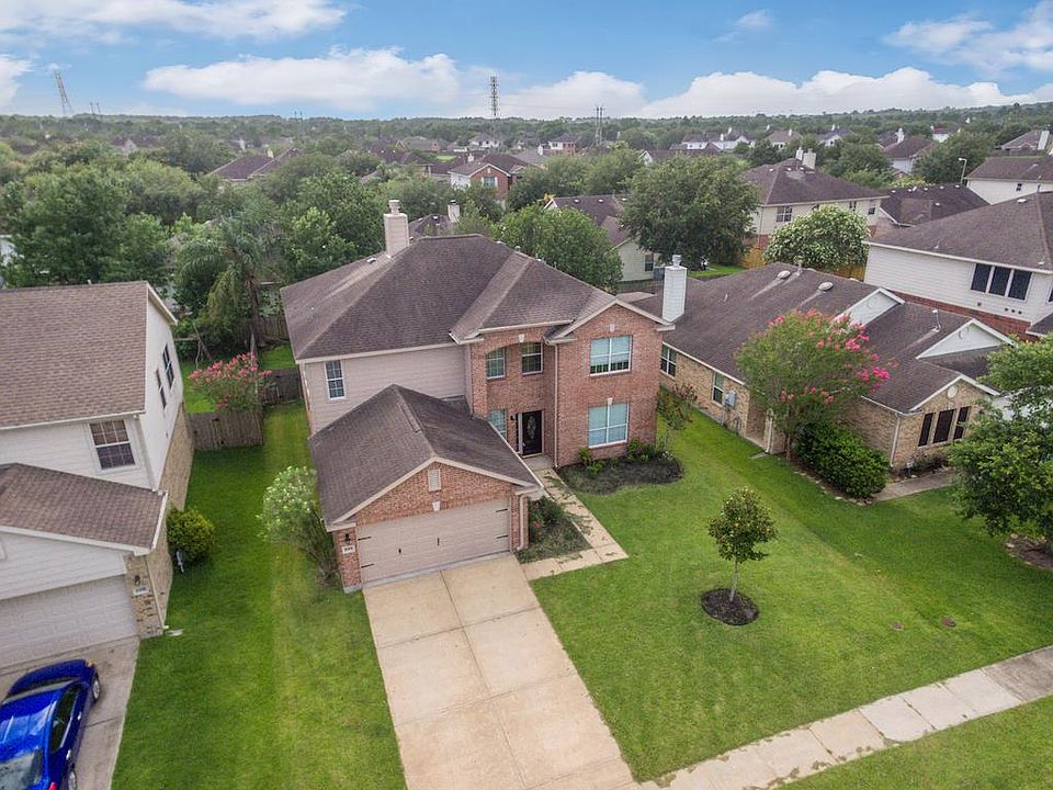 1st image of 533 Cedar Branch Dr