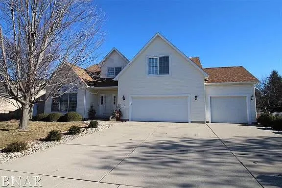 3324 Brittany Cir photo 1