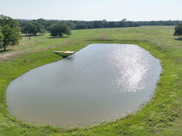 13661 E HIGHWAY 90, Kingsbury, TX 78638
