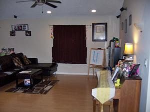 2nd image of 568 NW Azine Ave