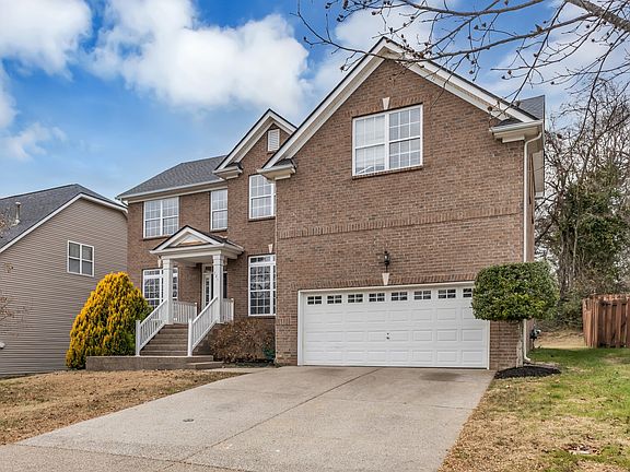 3rd image of 721 Cowan Dr