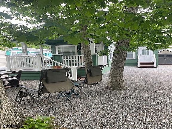 2nd image of 515 Corson Tavern Rd