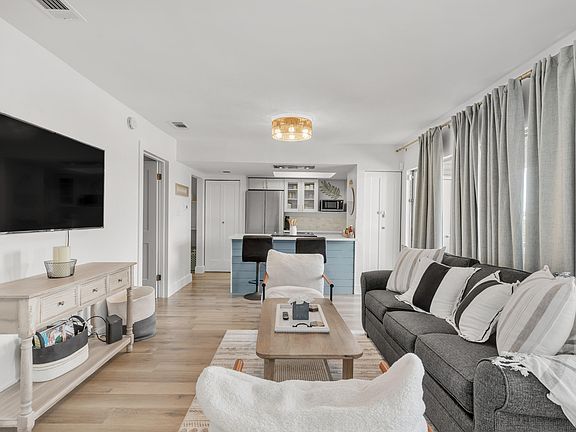 4th image of 4000 Gulf Terrace Dr Unit 2003