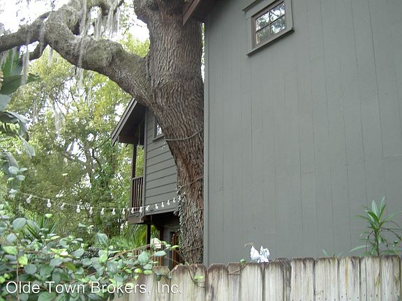 2nd image of 108 N Brown Ave