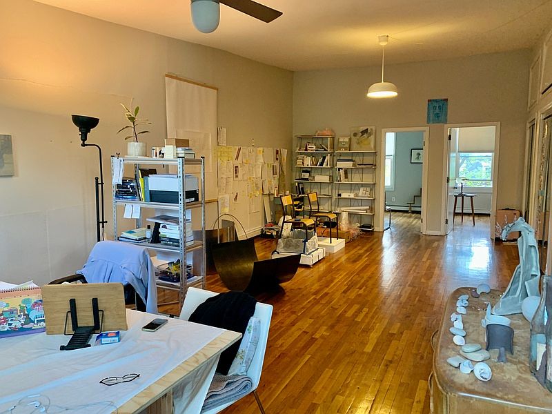 1st image of 129 Wythe Ave #3