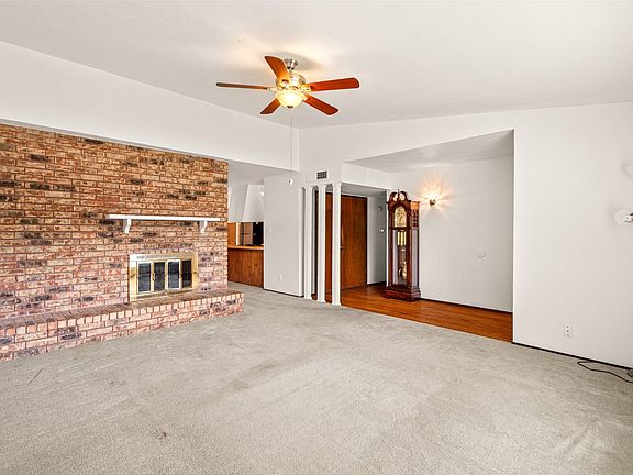 5th image of 643 Randa Ln