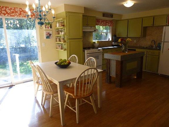 Dining Room & Kitchen