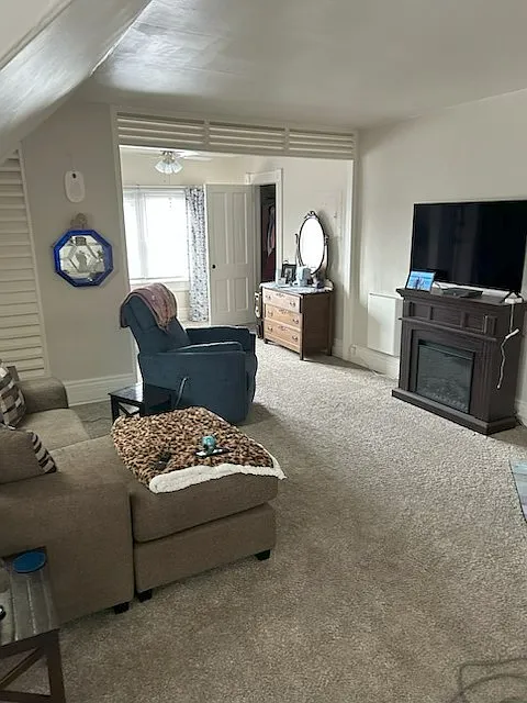 1 bed, 725 sqft, $1,285 — Photo 4