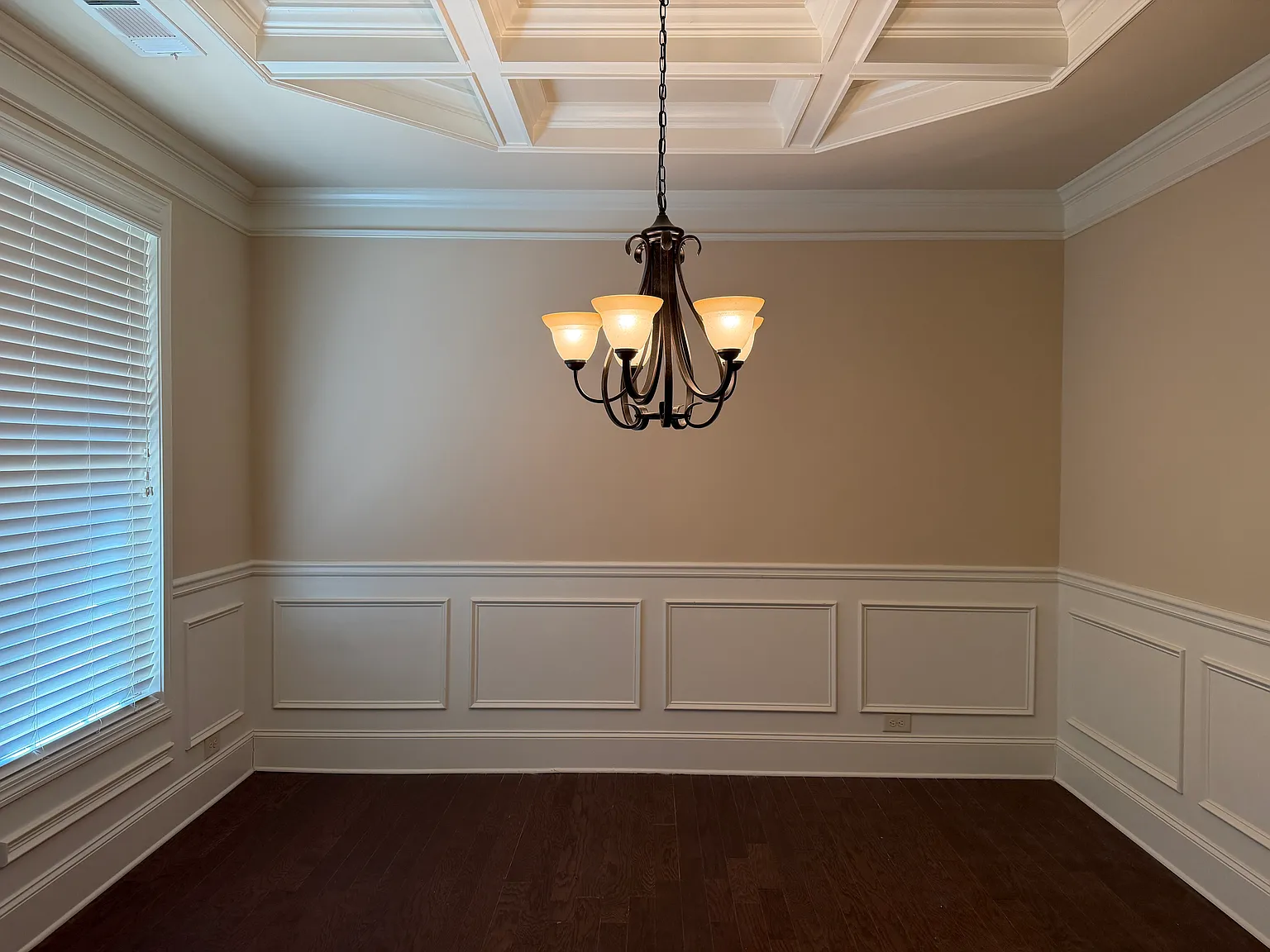 1280 Apple Blossom Dr — Photo 2