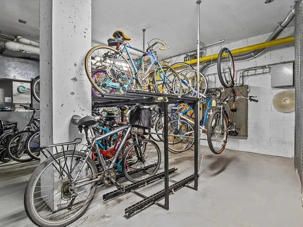 270 Jay Street image 5 of 13