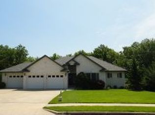118 Dene Dr, Columbia, MO 65201