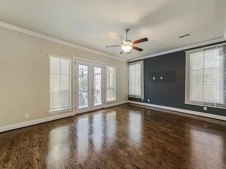6005A Kansas St — Photo 15